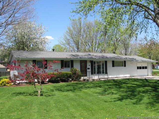 8 Matteson Dr, Villa Grove, IL 61956