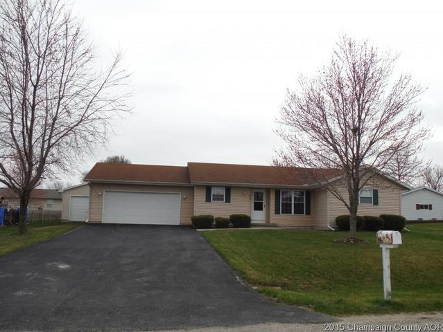 605 Valley View Dr, Philo, IL 61864