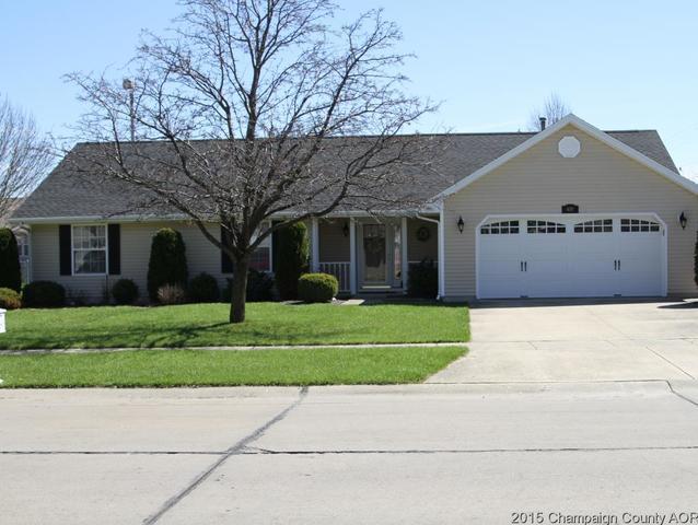400 Sherwood Dr., St. Joseph, IL 61873