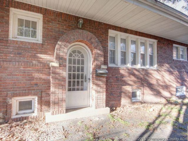 908 S Busey Ave, Urbana, IL 61801