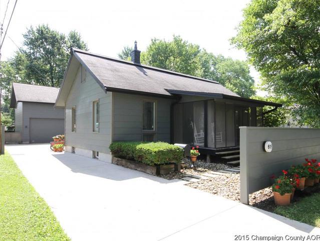 606 S James St, Champaign, IL 61821