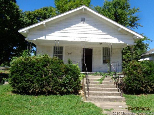 2006 College St, Mt Vernon, IL 62864