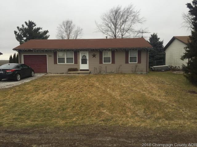 608 Sharon St, Tolono, IL 61880