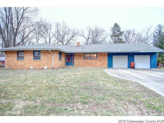 1510 S Mitchell Dr, Mahomet, IL 61853