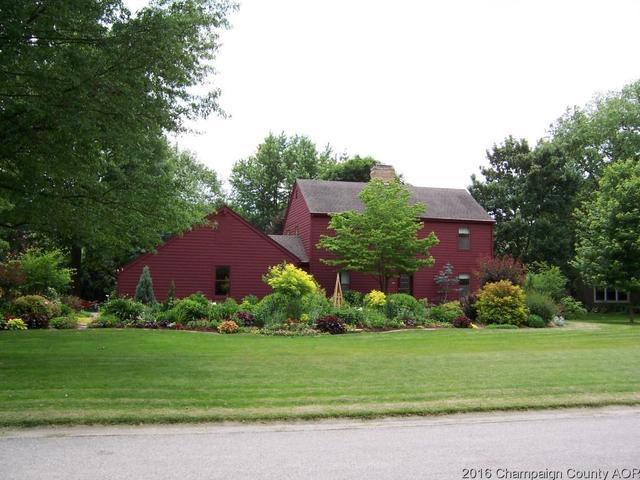 603 Deer Run Dr, Mahomet, IL 61853