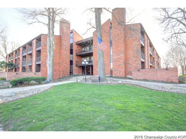 107 N Elm St #111, Champaign, IL 61820
