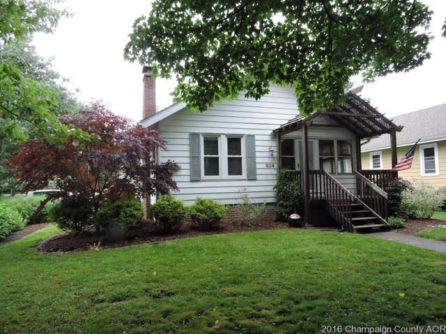 924 W Daniel St, Champaign, IL 61821