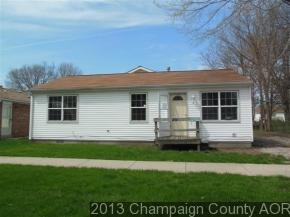 1206 Hill St, Urbana, IL 61801