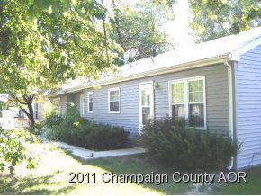 513 Dogwood Dr, Arthur, IL 61911