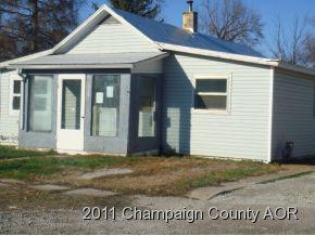 209 E Lincoln St, Blue Mound, IL 62513