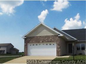 1702 E Timber Wolf Dr, Mahomet, IL 61853