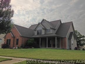 1602 Beaver Lake Dr, Mahomet, IL 61853