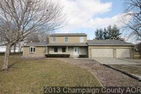 147 Oaktree Rd, Seymour, IL 61875