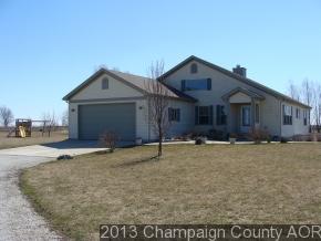 1374 Cr 2250 E, St. Joseph, IL 61873