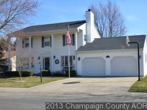 106 Carriage Ct, Arthur, IL 61911