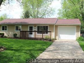 2002 Country Squire Dr, Urbana, IL 61802
