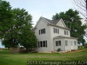 2035 Cr 2200 E, St. Joseph, IL 61873