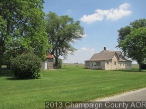 2270 Cr 1300, St. Joseph, IL 61873