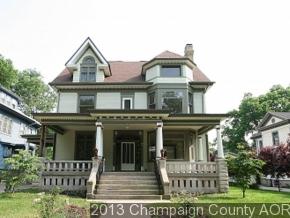 615 University, Champaign, IL 61820