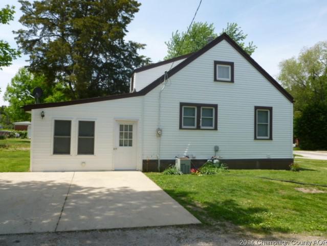 101 W Center St, Seymour, IL 61875