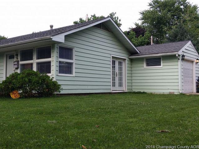 1302 Larkspur Ln, Champaign, IL 61821