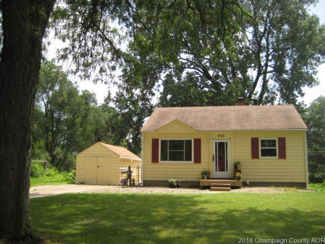 205 Hessel Blvd., Champaign, IL 61820