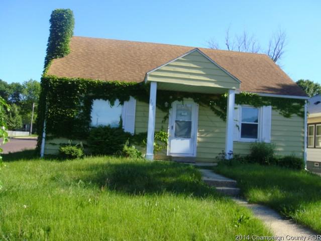 352 Albert St, Creve Coeur, IL 61610