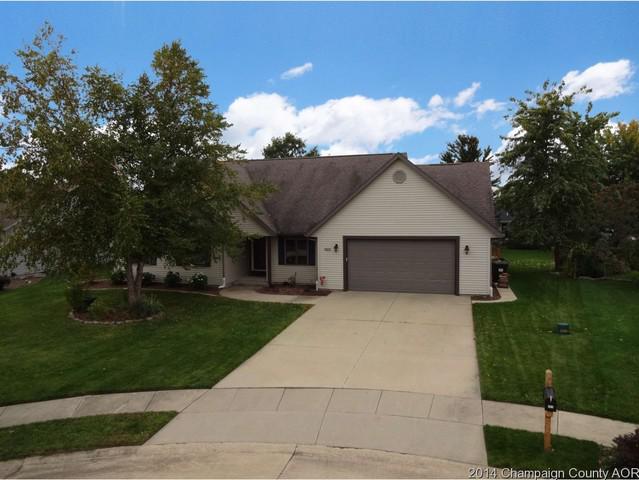 905 Cedar Ridge Ct, Mahomet, IL 61853