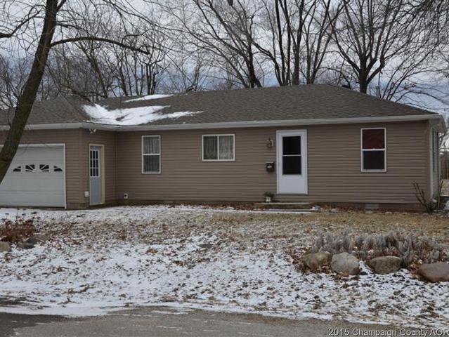 509 S Beech St, Arthur, IL 61911