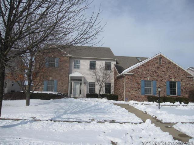 2704 Willow Bend Rd, Champaign, IL 61822