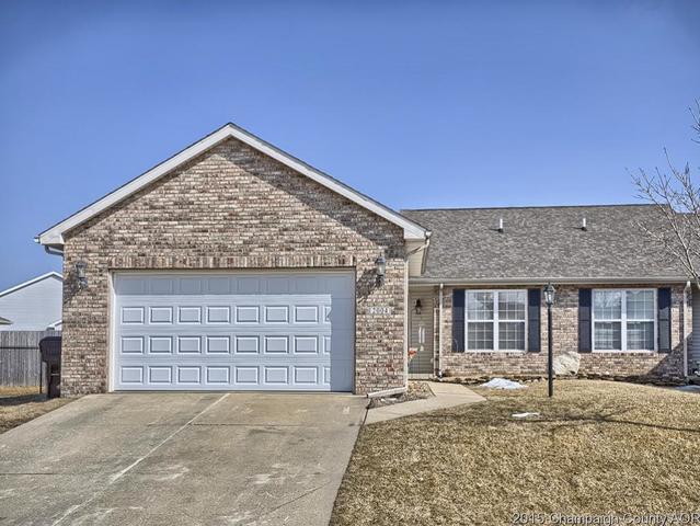 2004 Juniper Dr, Mahomet, IL 61853