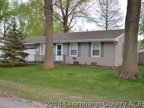 817 E Park St, Arthur, IL 61911