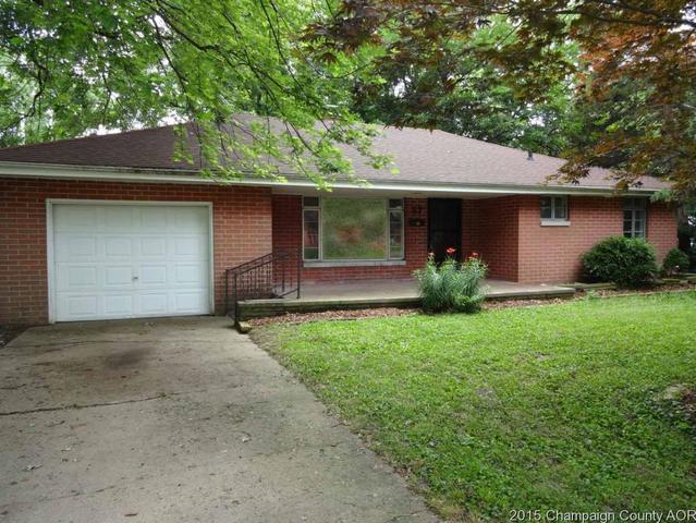 27 Leichner Dr, Champaign, IL 61820
