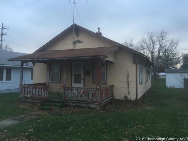 122 S Poplar St, Arthur, IL 61911
