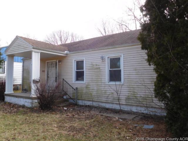 303 Fairview Dr, Champaign, IL 61820