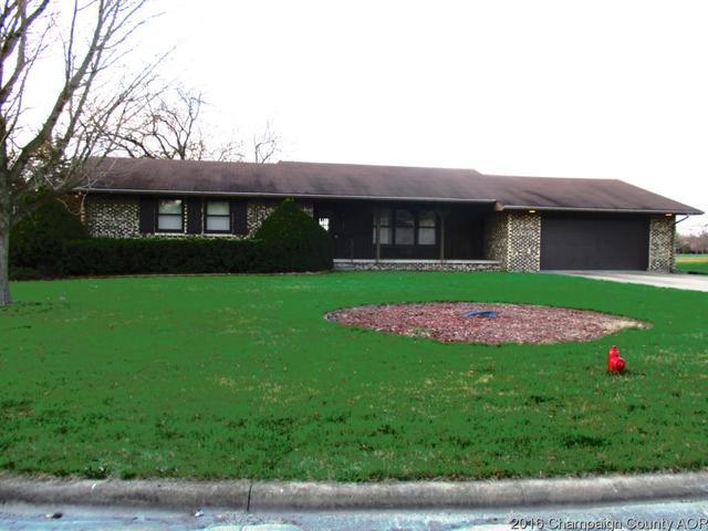 541 Hager Dr, Gibson City, IL 60936