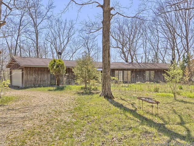 1054 Cr 2125 E, Sidney, IL 61877