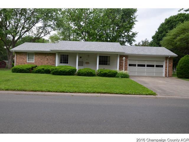 421 Cedar Lane, Arthur, IL 61911