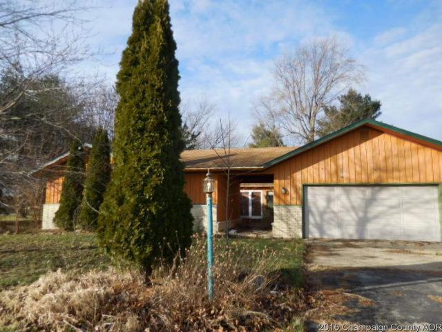 2101 N County Road 900 E, Champaign, IL 61822