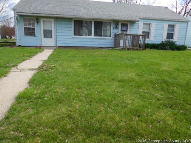 2916 N Golf Dr, Peoria, IL 61604