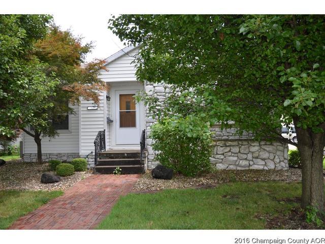 310 S Walnut St., Arthur, IL 61911