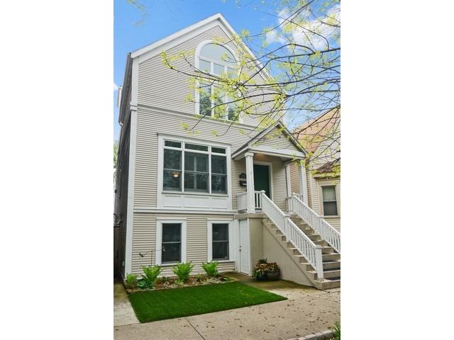 1723 W Barry Ave., Chicago, IL 60657