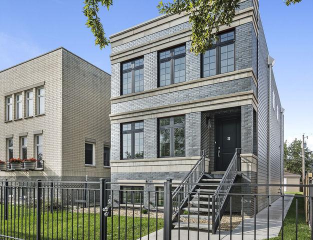 4626 S Champlain Ave., Chicago, IL 60653