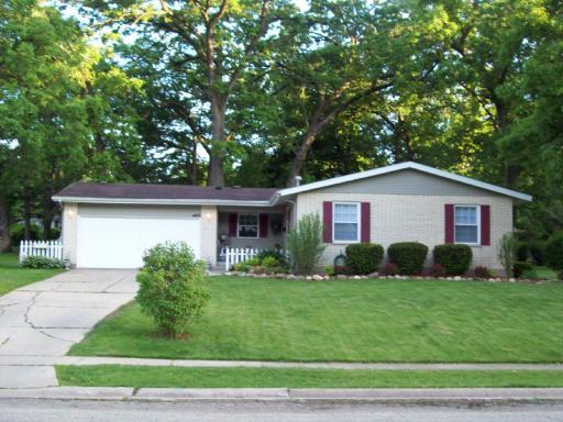 4603 Sussex Dr., Mchenry, IL 60050