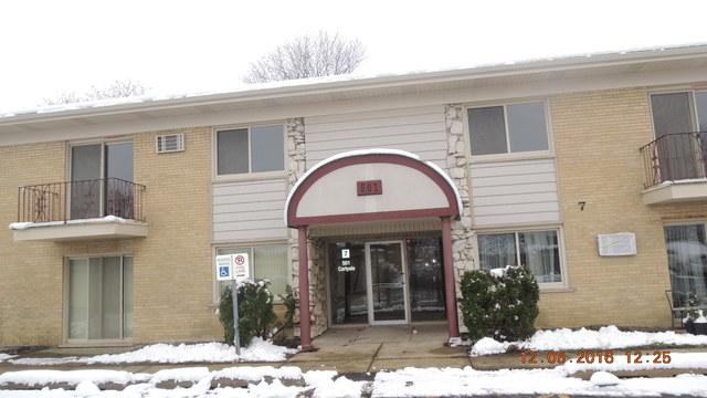 501 Carlysle Dr. #10, Clarendon Hills, IL 60514