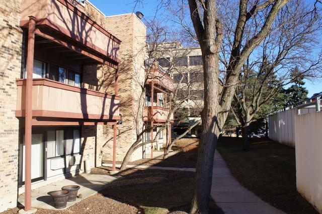 1813 Hemlock Pl. #310, Schaumburg, IL 60173