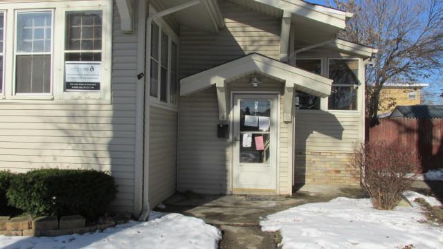 4 Warren St., Calumet City, IL 60409