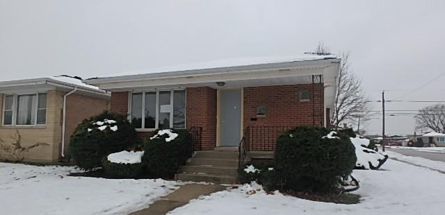 624 Hoxie Ave., Calumet City, IL 60409