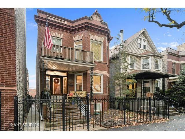 2128 W Berteau Ave., Chicago, IL 60618