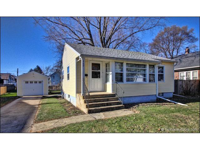 469 Watson St., Aurora, IL 60505